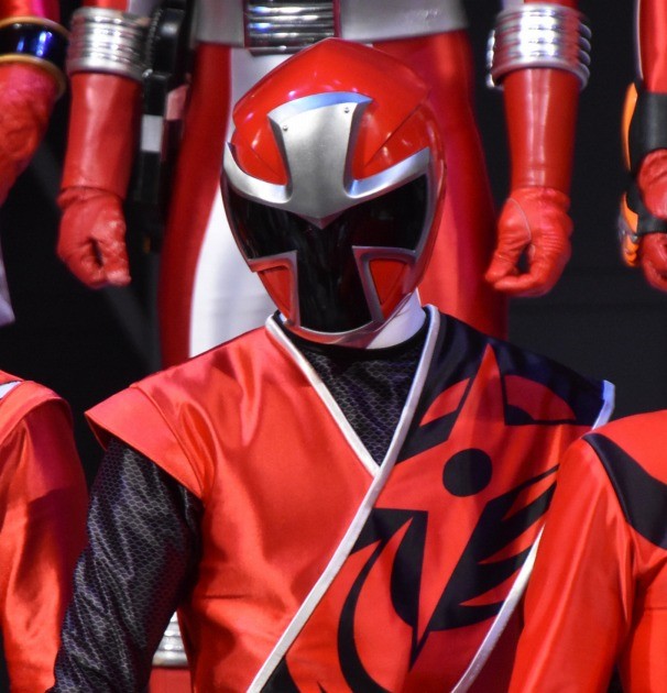 "Shuriken Sentai Ninninger" - Aka Ninger